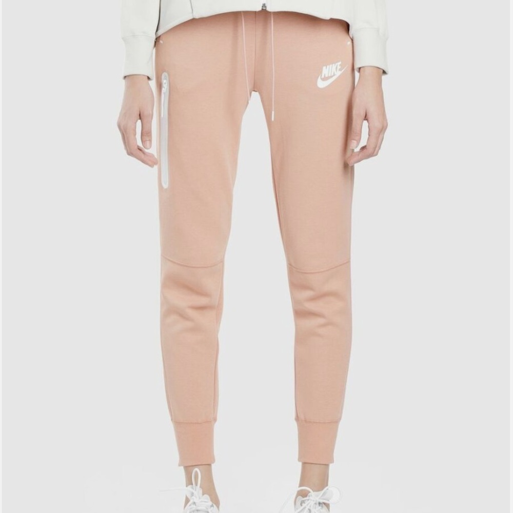 Nike tech fleece jogger peach pink